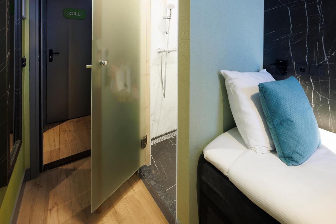 Ciao Papa Hotel Amsterdam Central Station Esterno foto