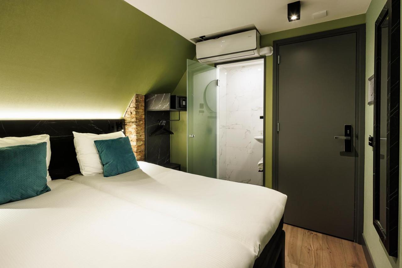 Ciao Papa Hotel Amsterdam Central Station Esterno foto